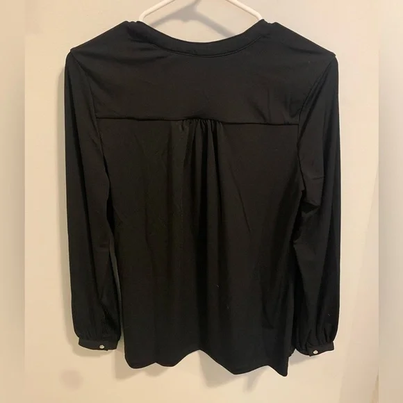 💜 Cleo Petites Black Blouse with Snap Detail - Size M - Versatile & Chic - Picture 5 of 8